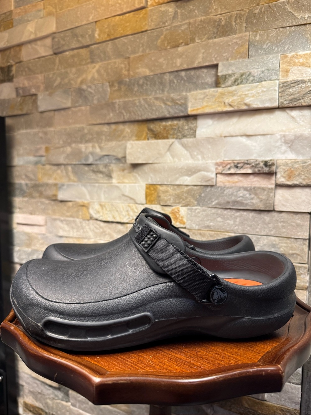 Unisex M8 W10 Crocs Bistro Pro LiteRide™ Work Clog in Black Non-Slip EUC